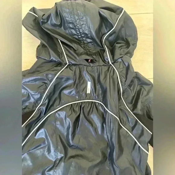 ZELLA Black pink Spring Showers Water Resistant Running Athletic Jacket Medium - Picture 6 of 7